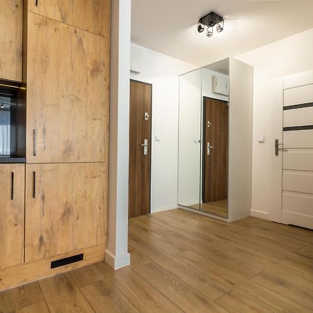 Apartament Near Sky Tower فروتسواف المظهر الخارجي الصورة